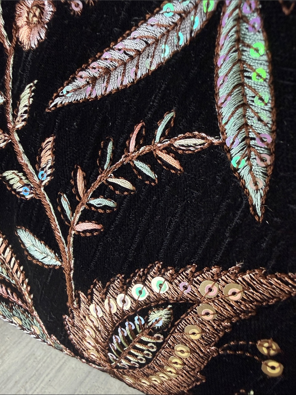 Patricia Nash Black Velvet Floral Embroidered Top-Handle Clutch - Picture 13 of 15
